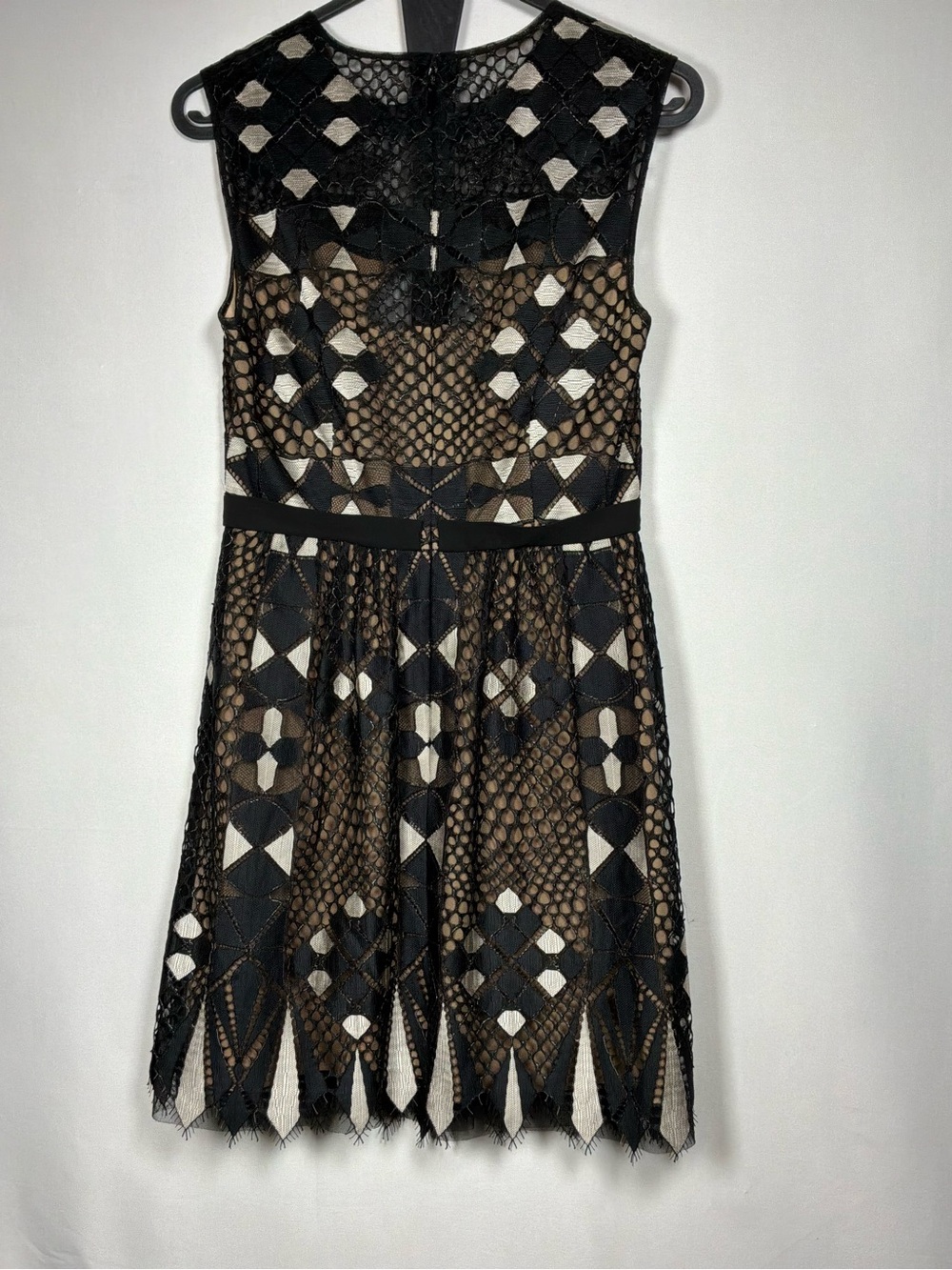 BCBGMAXAZRIA Via Giulia Black Lace Fit & Flare Cocktail Dress Size 4 - Picture 3 of 7